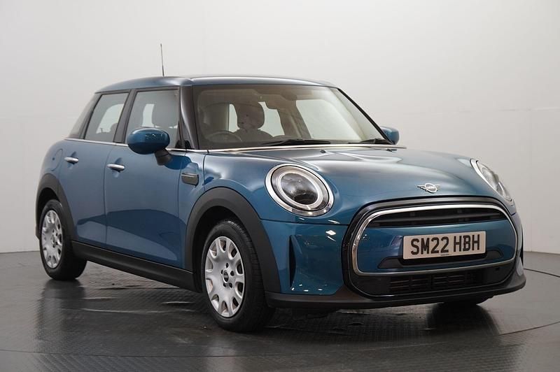Blue Used 2022 Mini ONE Classic Hatchback | £15,499 (Fair price) - Image 1/4