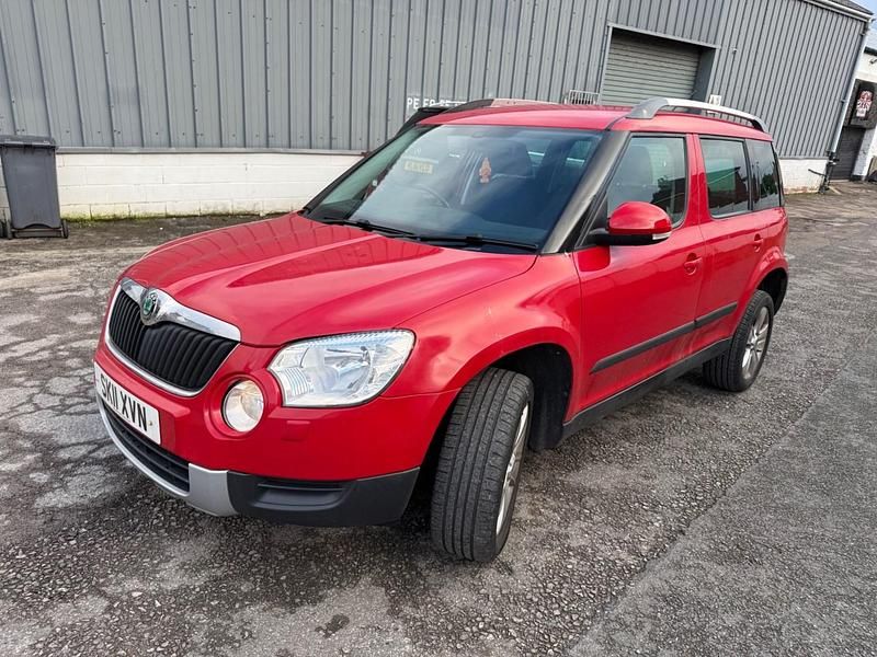Used Skoda Yeti SE 122 HP (89 kW) 2011 Red SUV