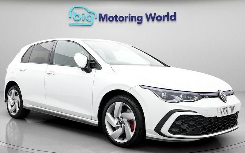 Used VW Golf VIII GTE 245 HP (180 kW) 2024 Hatchback