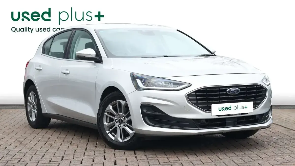 Used Ford Focus Titanium 125 HP (91 kW) 2023 Silver Hatchback
