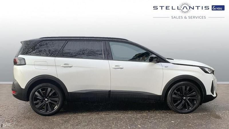 White Used 2022 Peugeot 5008 Premium MPV | £22,026 (Fair price) - Image 1/4