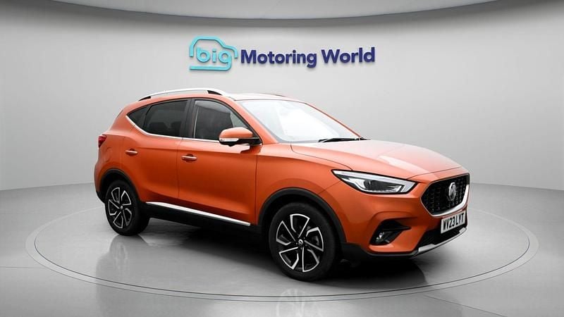 Used MG ZS Exclusive 111 HP (81 kW) 2023 Orange SUV