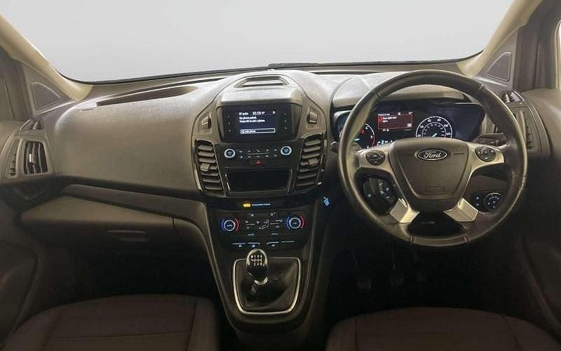 Used Ford Tourneo Titanium 120 HP (88 kW) 2021 Estate