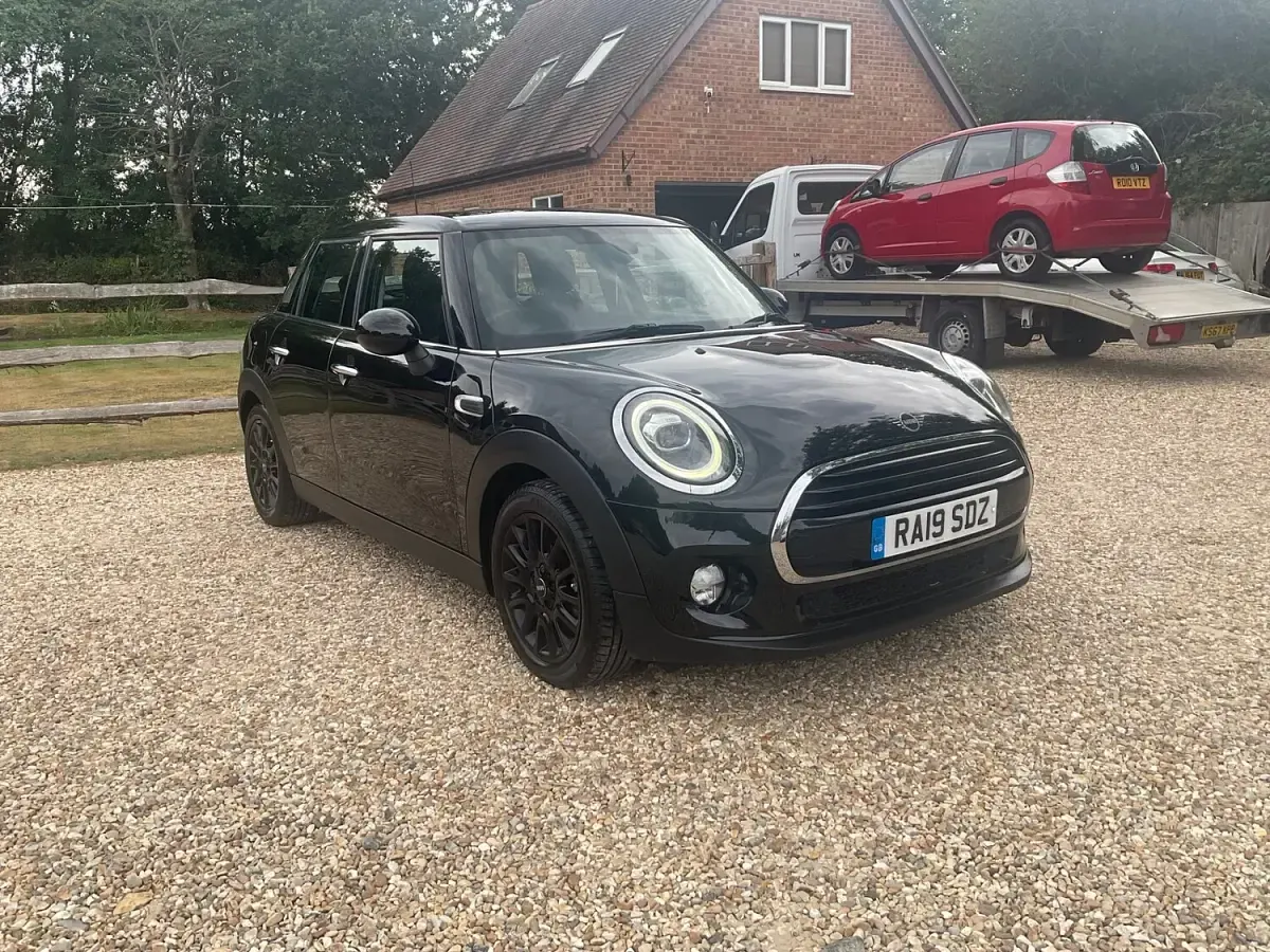 Used Mini Cooper Classic 2019 Black Hatchback