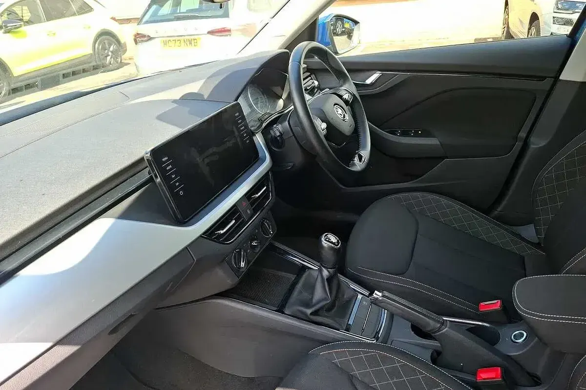 Gebraucht Skoda 110 R SE Drive 81 PS (59 kW) 2023 Blau Kombi