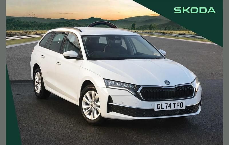 Used Skoda Octavia SE Technology 113 HP (83 kW) 2024 Moon white metallic Estate