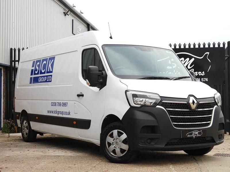 White Used 2022 Renault Master Business Van | £13,390 (Fair price) - Image 1/4