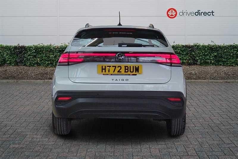 Used VW Taigo Life 95 HP (69 kW) 2023 White SUV