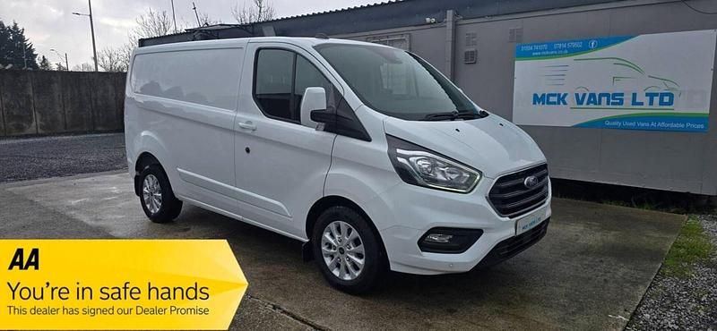 Used Ford Transit Custom Limited 130 HP (95 kW) 2023 White Van