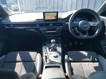 Used Audi A4 Black Edition 150 HP (110 kW) 2019 White Sedan