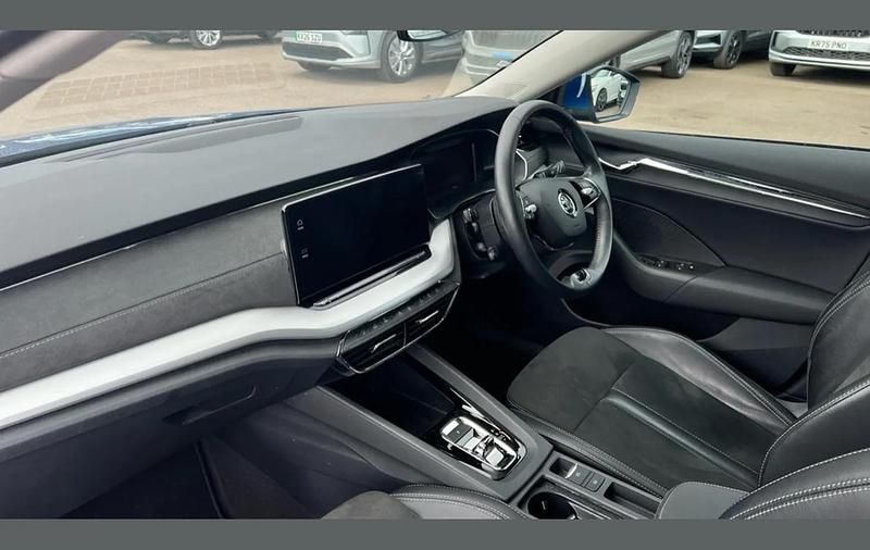Used Skoda Octavia SE L 150 HP (110 kW) 2024 Blue Estate