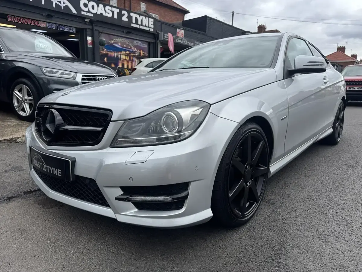 Used Mercedes C220 Sport Edition 170 HP (125 kW) 2011 Silver Coupe