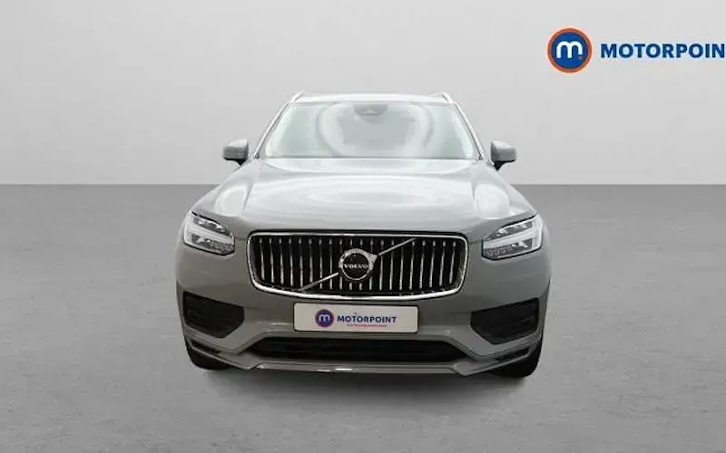 Used Volvo XC90 Core 250 HP (183 kW) 2025 SUV