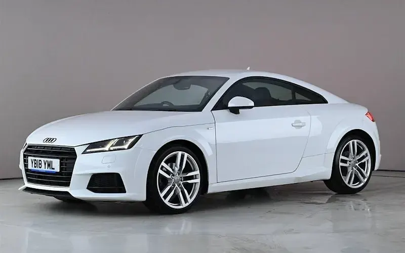 Used Audi TT S-Line 180 HP (132 kW) 2018 White Coupe