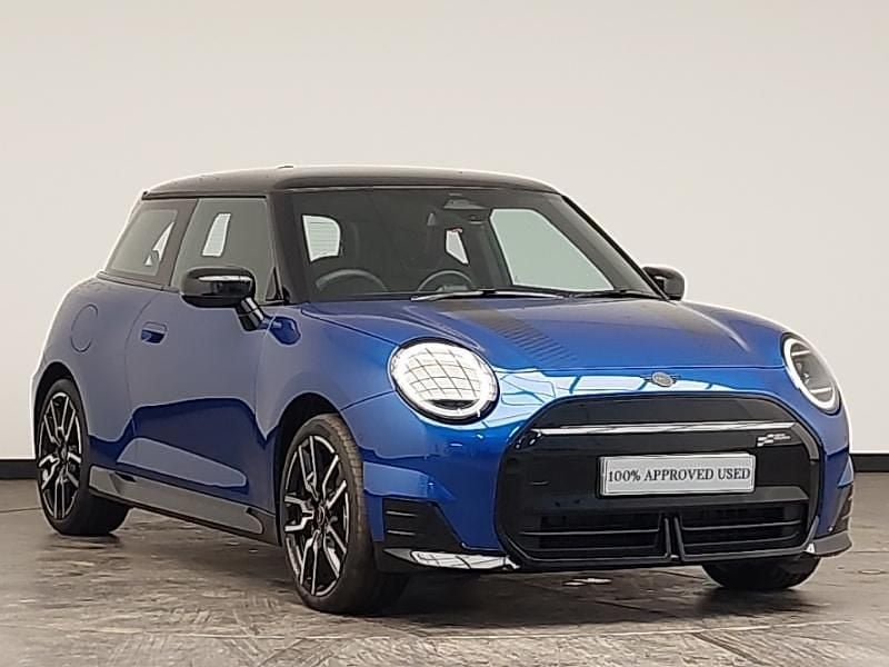 Blue New 2025 Mini Cooper Sport Hatchback | £27,498 (Super price) - Image 1/4
