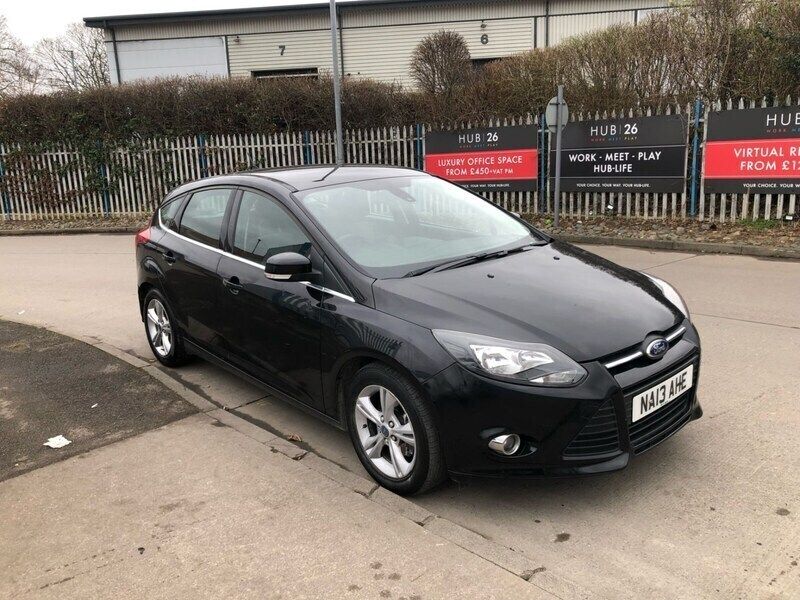 Black Used 2013 Ford Focus Zetec Hatchback | £1,890 (Fair price) - Image 1/4