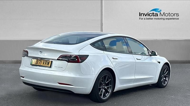 Used Tesla Model 3 Long Range AWD 366 kW (498 HP) 2021 White Sedan