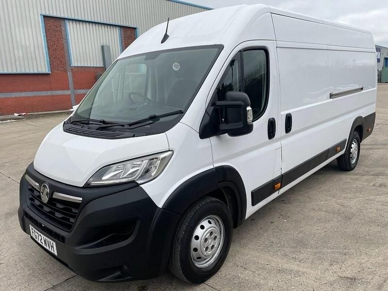 Used Vauxhall Movano 2022 White MPV