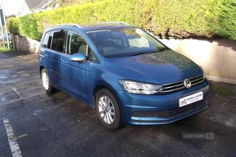 Used VW Touran SE 115 HP (84 kW) 2019 Blue MPV