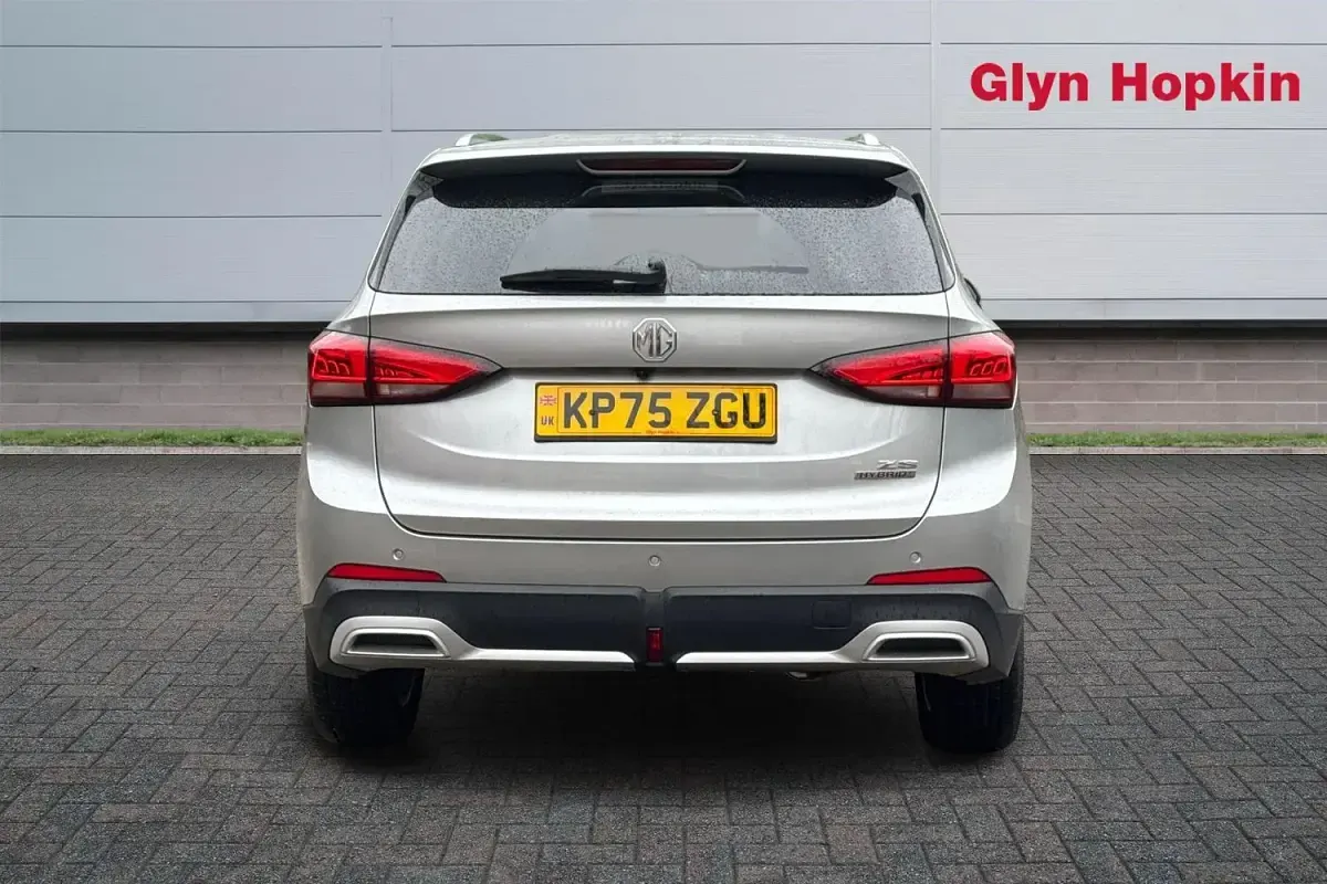 Używany MG ZS Trophy 2025 Srebrny Hatchback