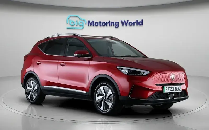 Usado MG ZS Trophy 114 kW (156 HP) 2023 Vermelho SUV