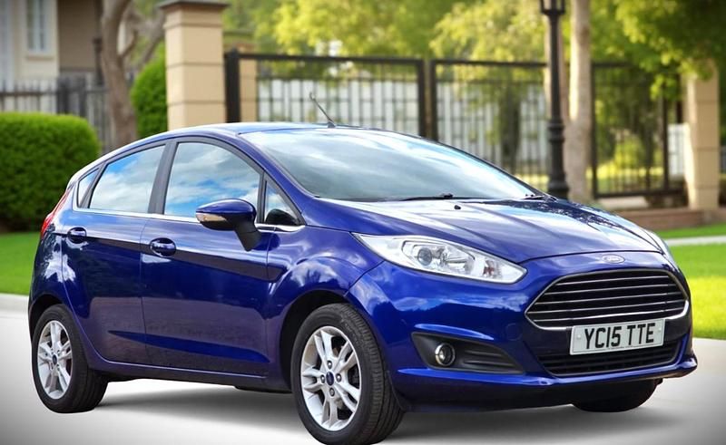 Blue Used 2015 Ford Fiesta Zetec Hatchback | £3,990 (Fair price) - Image 1/4