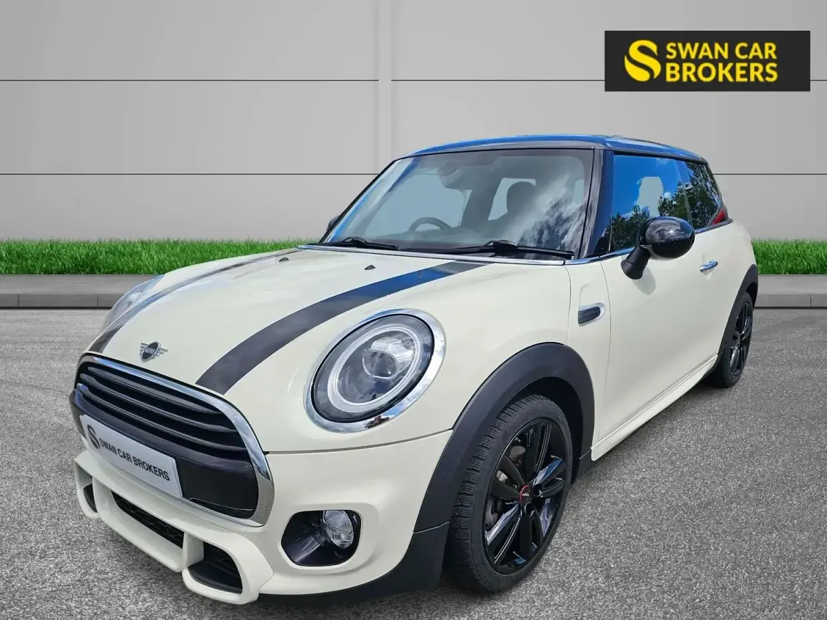 Used Mini Cooper Hatch 2018 White Hatchback