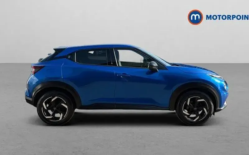 Used Nissan Juke N-Connecta 114 HP (83 kW) 2023 Blue SUV
