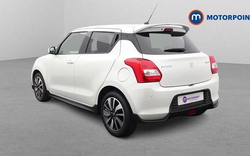 Usado Suzuki Swift 90 HP (66 kW) 2019 Branco Citadino