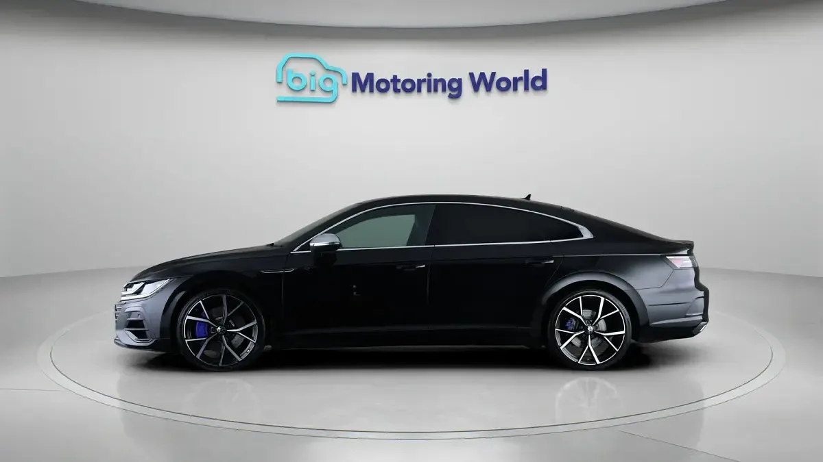 Used VW Arteon R 320 HP (235 kW) 2022 Black Hatchback