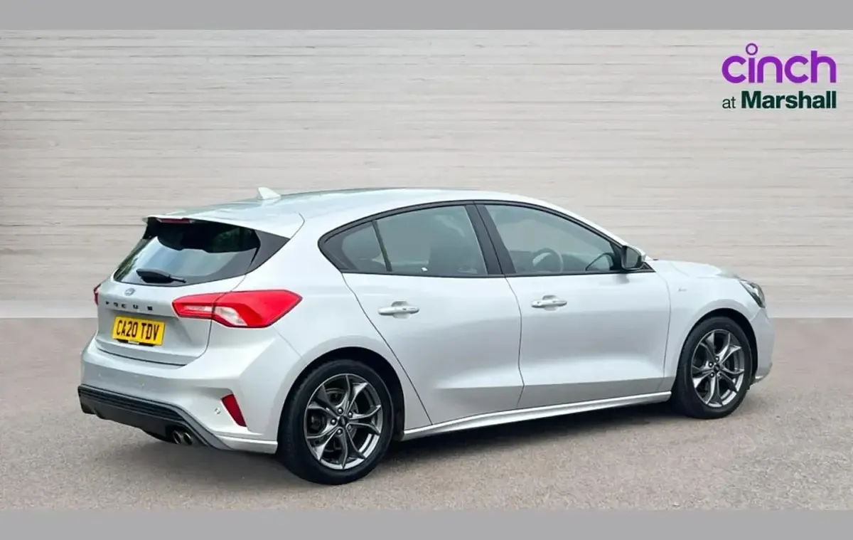 Used Ford Focus ST-Line 117 HP (86 kW) 2020 Silver Hatchback