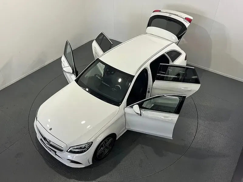 Used Mercedes C220 AMG line 2019 White Estate