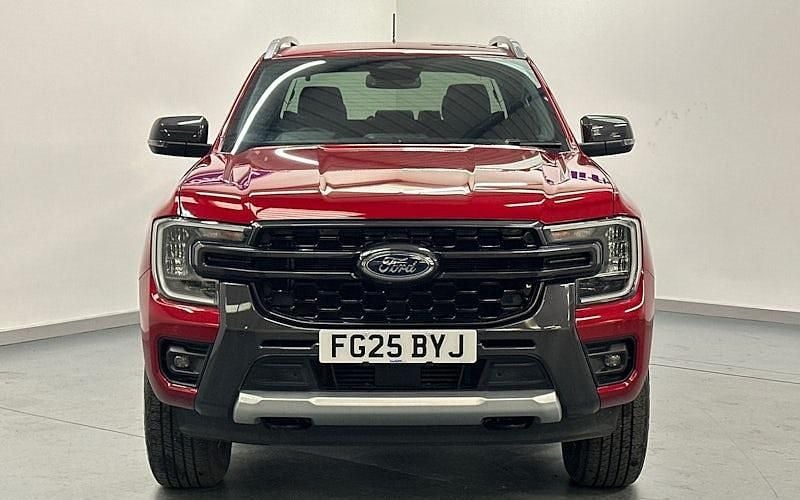 Used Ford Ranger Wildtrack 205 HP (150 kW) 2025 Red Pickup