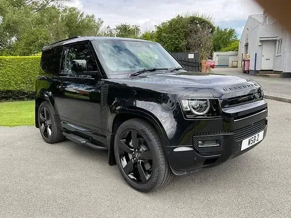 Used Land Rover Defender HSE Dynamic 2025 Black SUV
