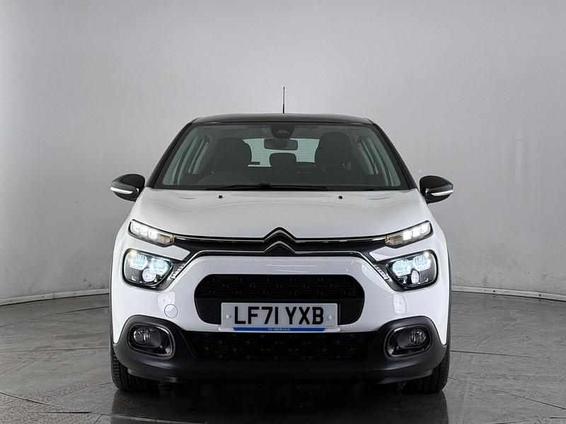 Used Citroën C3 PureTech 83 HP (61 kW) 2021 White Hatchback
