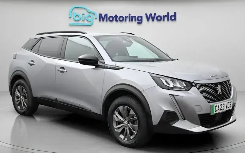 Used Peugeot e-2008 Active+ 100 kW (136 HP) 2023 SUV