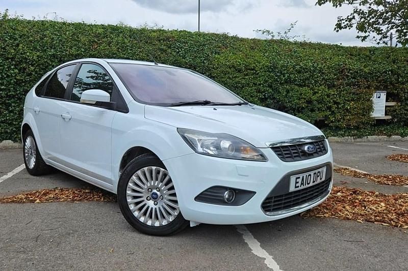 White Used 2010 Ford Focus Titanium Hatchback | £2,995 (Good price) - Image 1/1