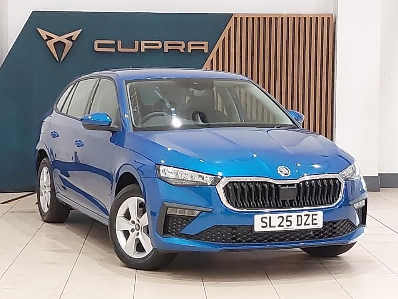 Blue New 2025 Skoda Scala SE Hatchback | £20,998 (Good price) - Image 1/4