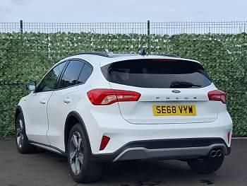 Used Ford Focus Active 125 HP (91 kW) 2019 White Hatchback