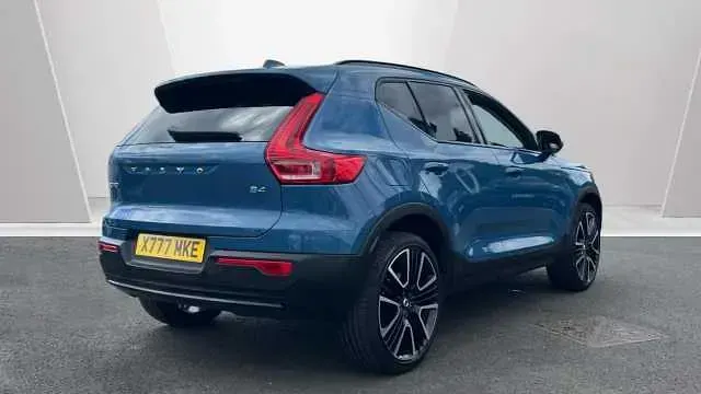 Used Volvo XC40 Ultra 194 HP (142 kW) 2024 Blue SUV