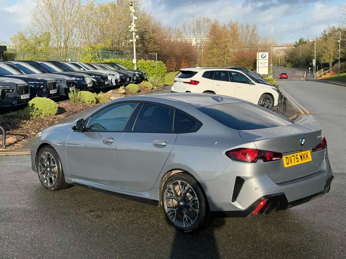 Usado BMW 220 M Sport 168 CV (123 kW) 2025 Gris Coupe