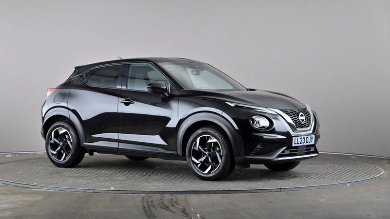 Black Used 2023 Nissan Juke N-Connecta SUV | £13,798 (Fair price) - Image 1/4