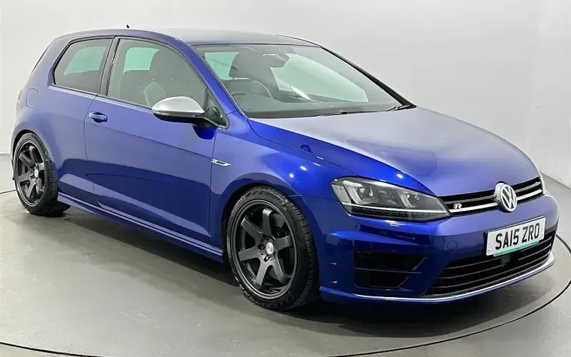 Second-hand VW Golf VII R 300 CP (220 kW) 2015 Hatchback