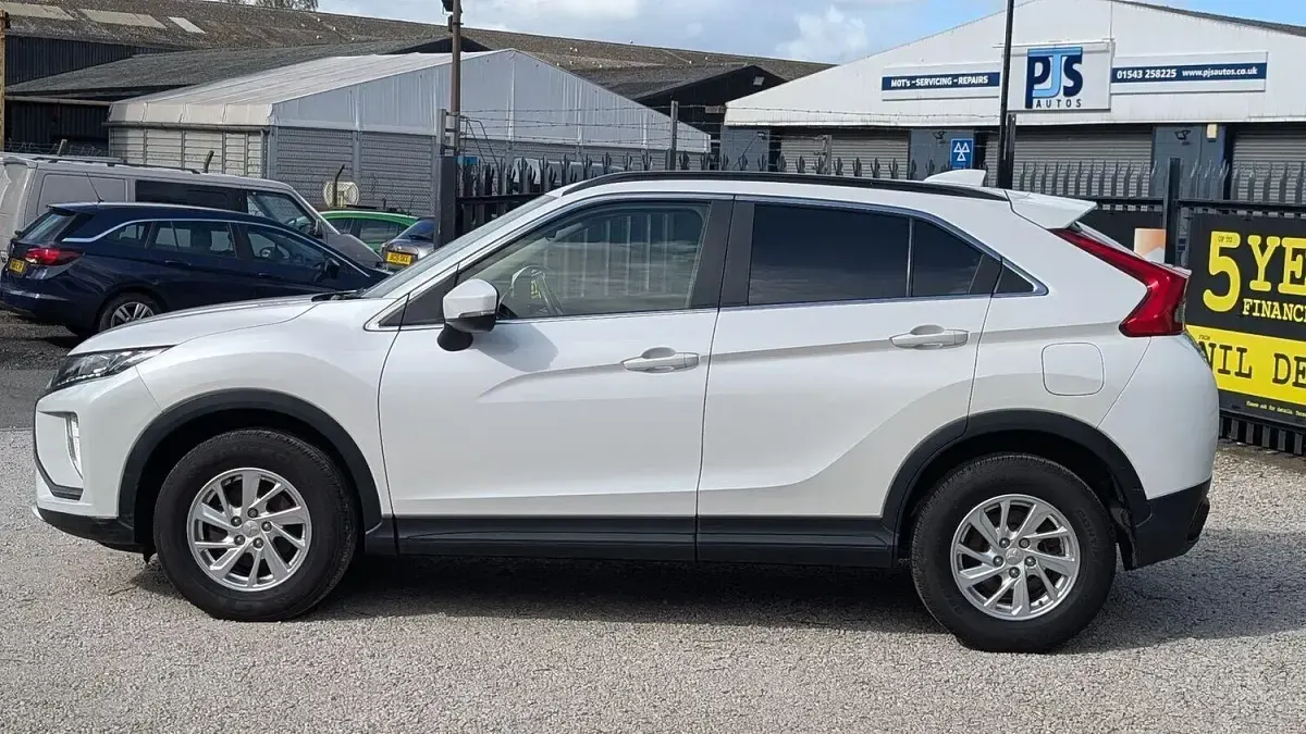 Used Mitsubishi Eclipse Cross 163 HP (119 kW) 2019 White SUV