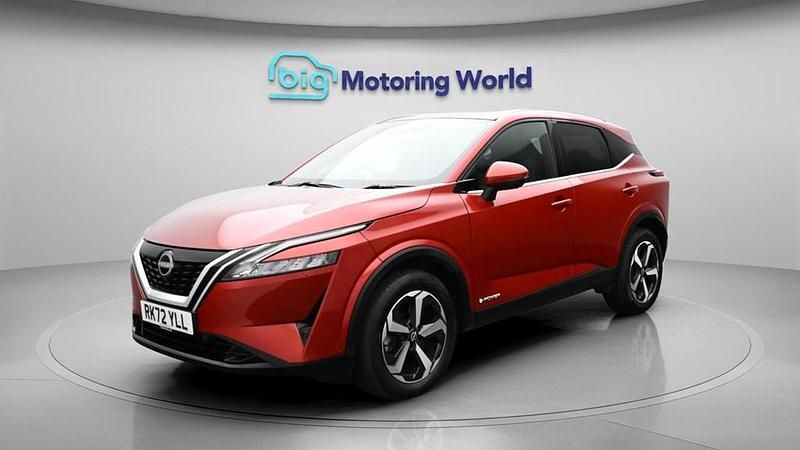 Used Nissan Qashqai N-Connecta 190 HP (139 kW) 2023 Red SUV