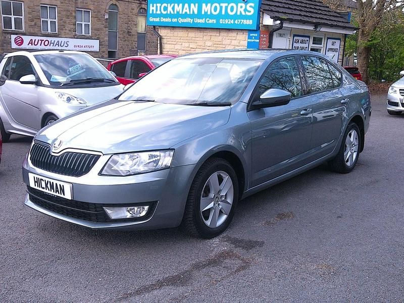 Używany Skoda Octavia SE 2013 Szary Hatchback