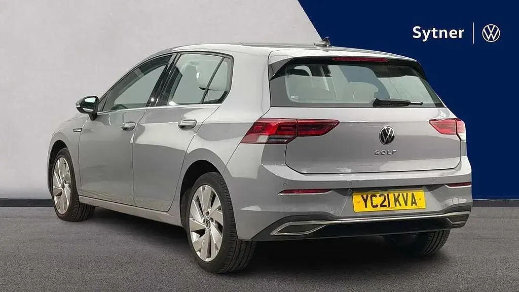 Used VW Golf VIII 115 HP (84 kW) 2021 Hatchback