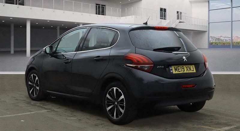 Used Peugeot 208 2019 Black Hatchback