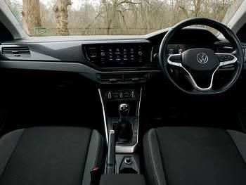 Used VW Taigo Life 95 HP (69 kW) 2023 Blue SUV