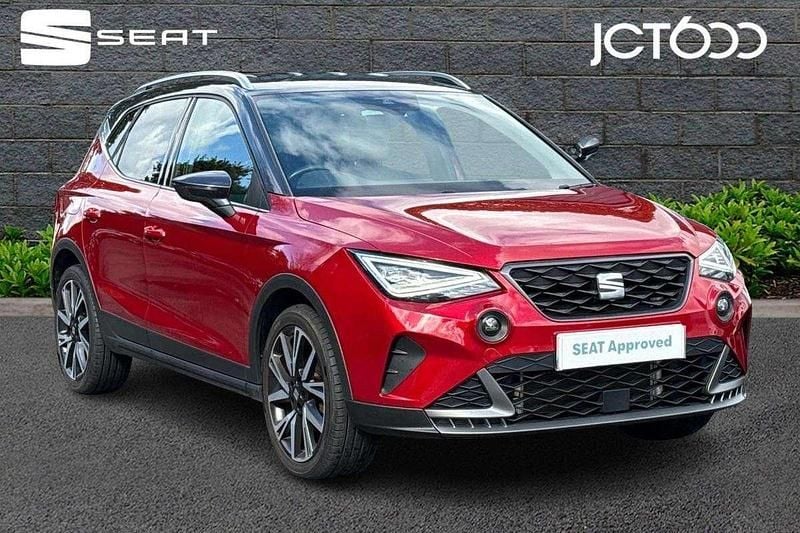 Blue Used 2023 Seat Arona FR SUV | £15,250 (Fair price) - Image 1/4